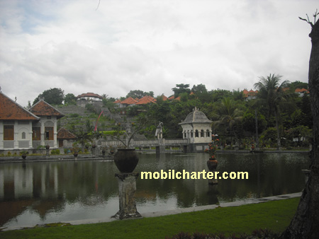 taman ujung karangasem bali