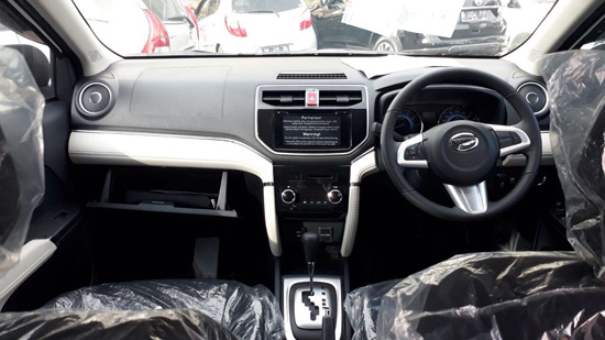 sewa mobil bali