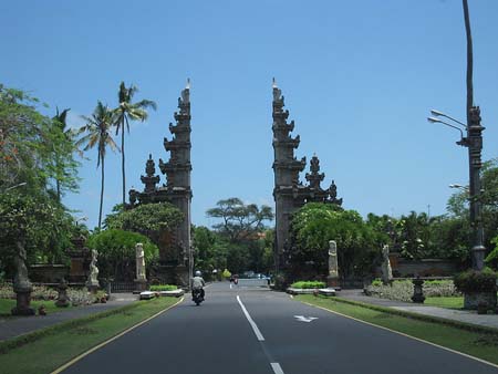 nusa dua bali mobil